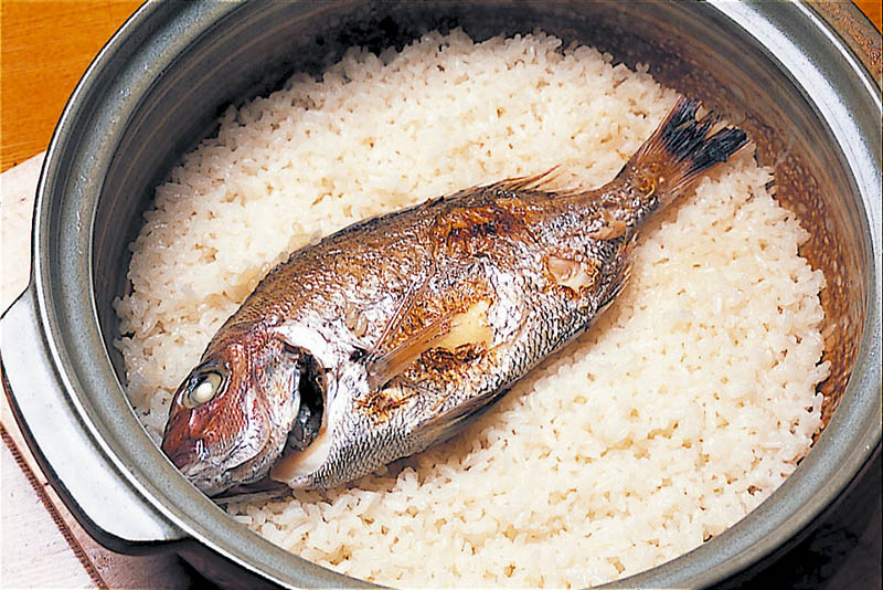 德島縣美食·鳴門鯛魚（鯛魚飯）（德島縣上海事務所供圖）