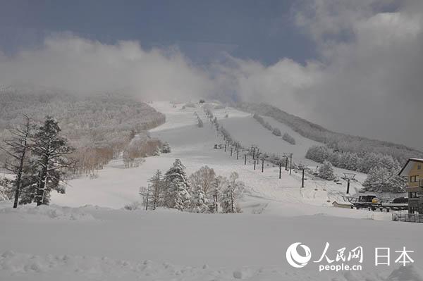 長野縣斑尾東急TANGRAM酒店的滑雪場