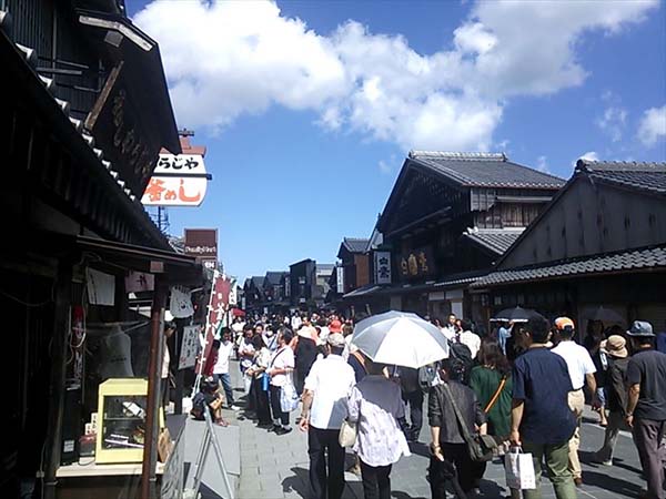 日本旅游攻略·日本自由行：三重縣招財貓節召開地--御蔭橫丁小巷（資料圖）