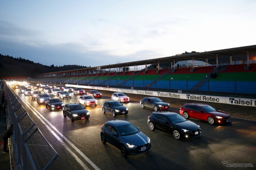 Դﳵ䡰Mazda Fan Festa in Okayama (ԴﳵFesta 2015 in ɽ)