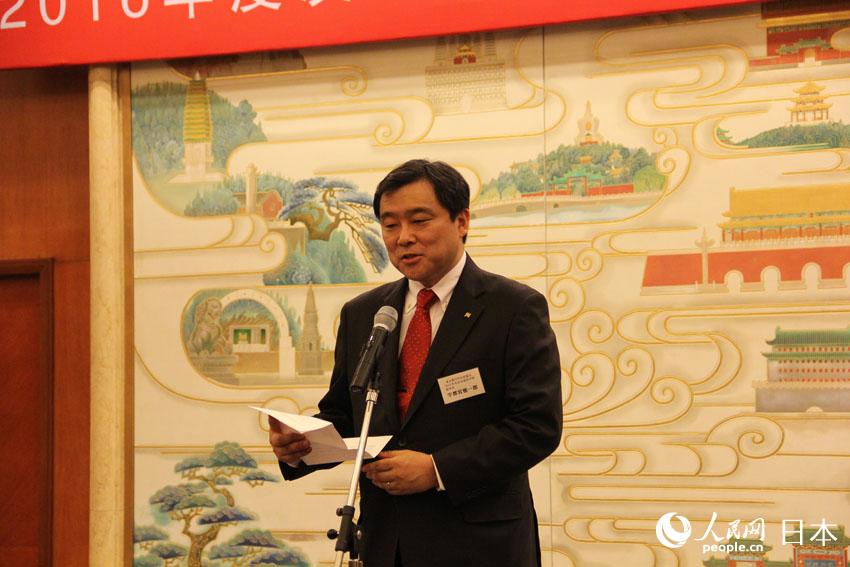 東京都日中友協會長宇都宮德一郎為交流會致辭（攝影 岩崎元地）
