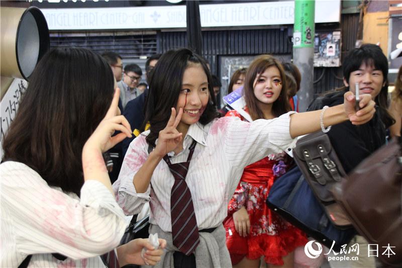 ��ͼ������ɬ����ʥ��ǰҹ���ݡ���װ���񻶽ڡ�7��