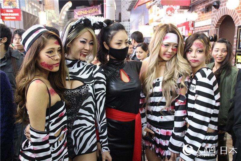 ��ͼ������ɬ����ʥ��ǰҹ���ݡ���װ���񻶽�