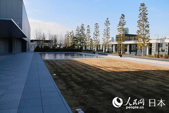 佔地面積4000平方米的屋頂花園