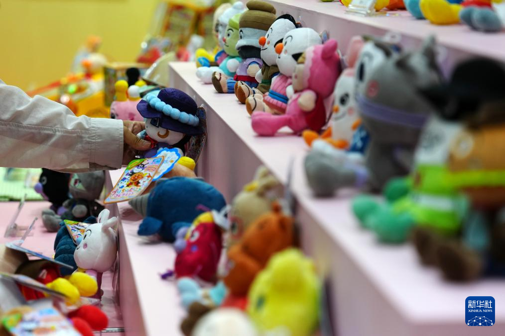 这是8月28日在日本东京玩具展上拍摄的玩具。新华社记者 贾浩成 摄