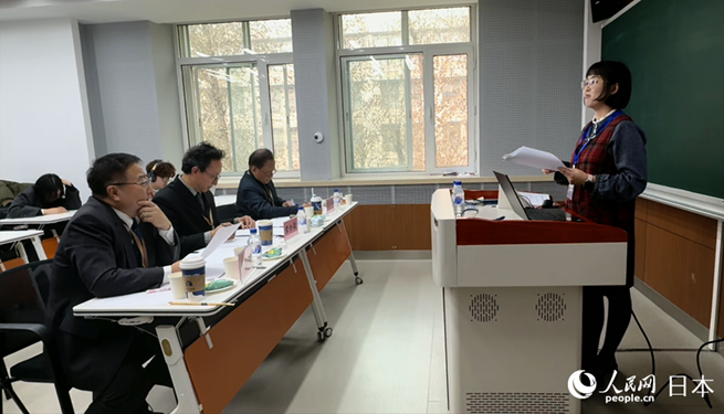 選手回答評委提問。（人民網記者 張麗婭攝）