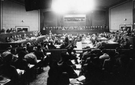 东京审判80年 日本军国主义潜滋暗长