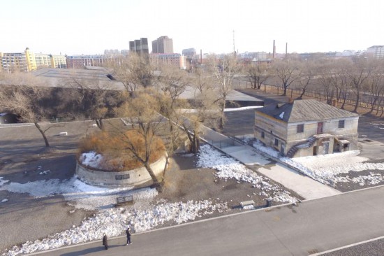 731部队毒气储藏室与毒气实验室航拍。新华社发